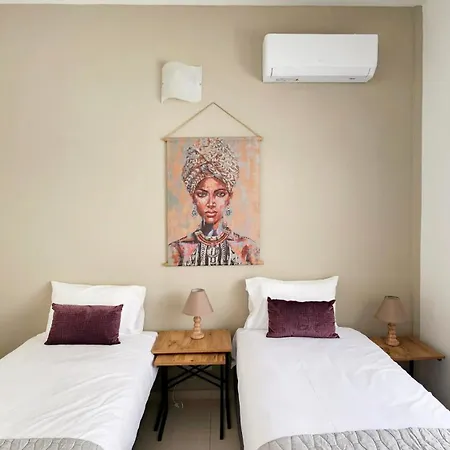 Phaedrus Living Ledras Residences 202 Apartment *